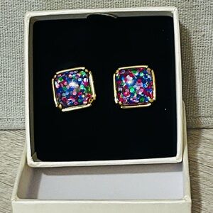 Mary Kay Gold Confetti Stud Earrings NWT